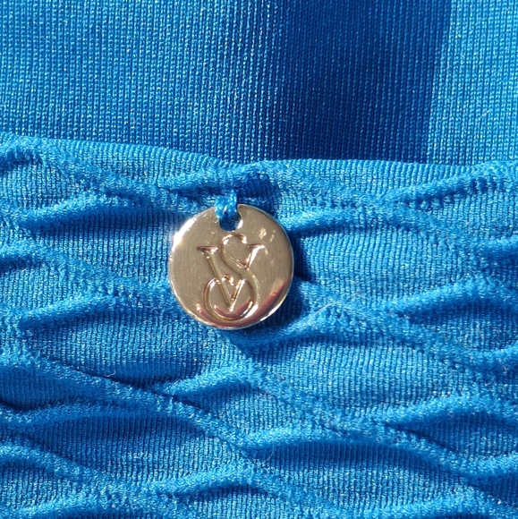 NWT Victoria's Secret Cut-Out Cheeky One Piece Swimsuit - Picture 3 of 6